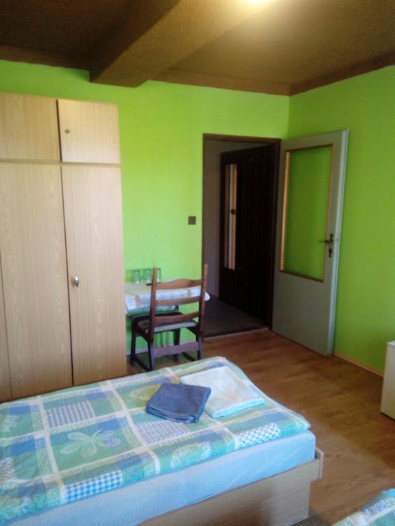 Studanecky Medved Hotel Liberec Ruang foto